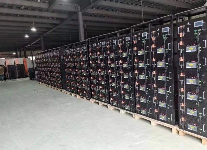 ESS 10 বছর লাইফ টাইম আউটডোর ব্যাটারি ক্যাবিনেট 1MWh 5MWh 10MWh 20ft 40ft কনটেইনার সৌর ব্যাটারি শক্তি সঞ্চয় সিস্টেম